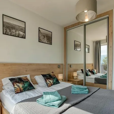 Szafirowy Widok Apartment *